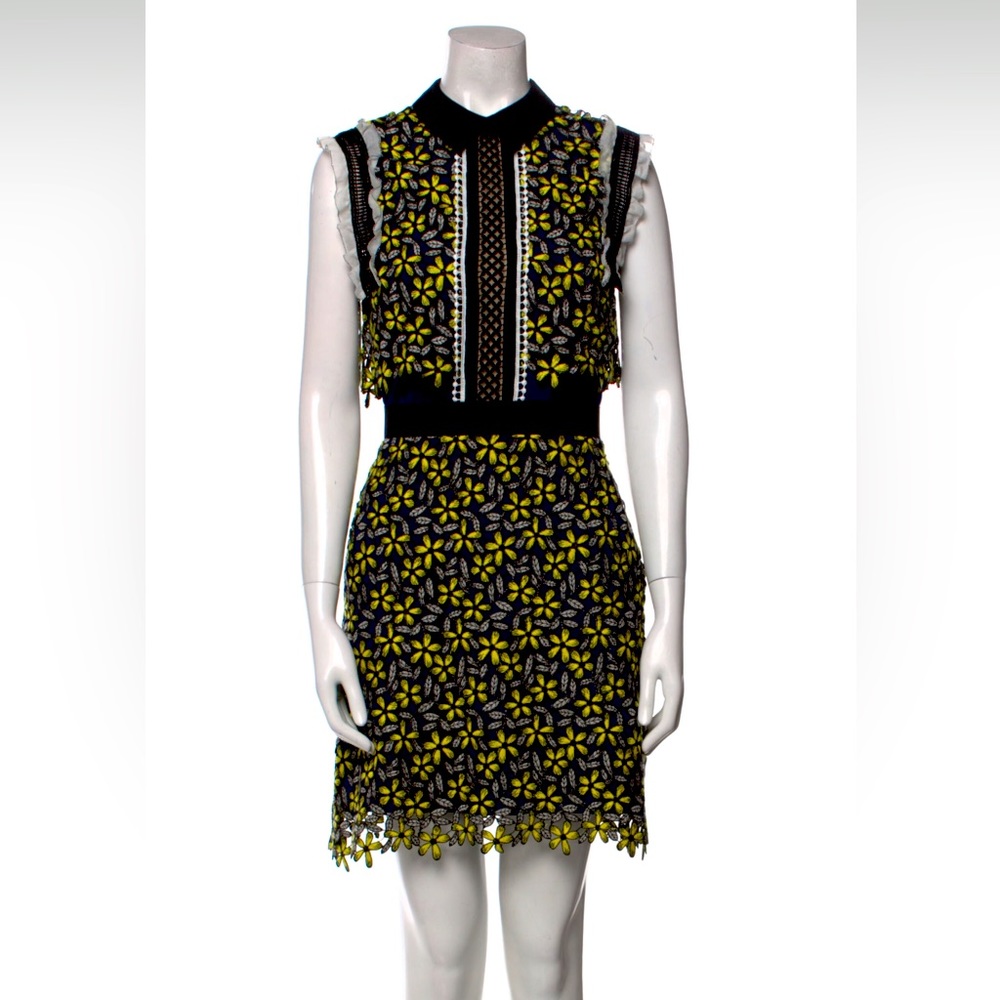 Self portrait - knee length dress too big for me and can’t return it